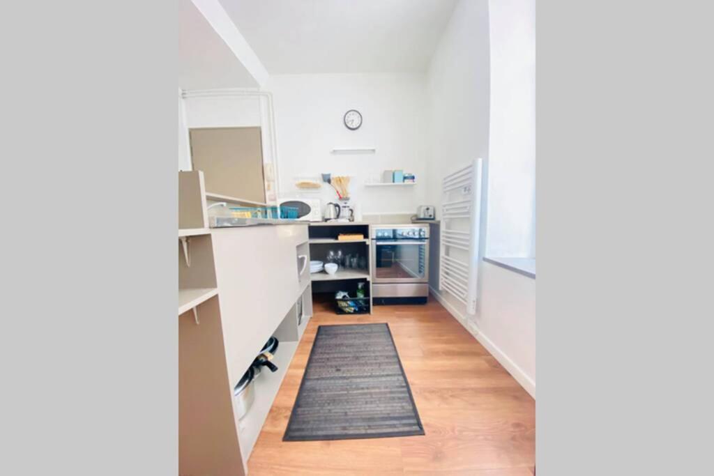 Studio De Charme Apartment Laon Luaran gambar