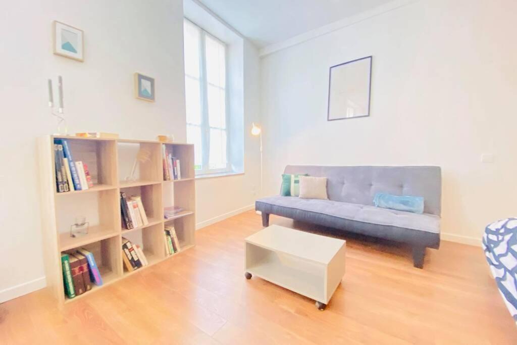 Studio De Charme Apartment Laon Luaran gambar