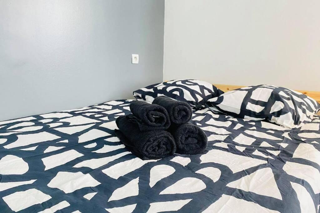 Studio De Charme Apartment Laon Luaran gambar